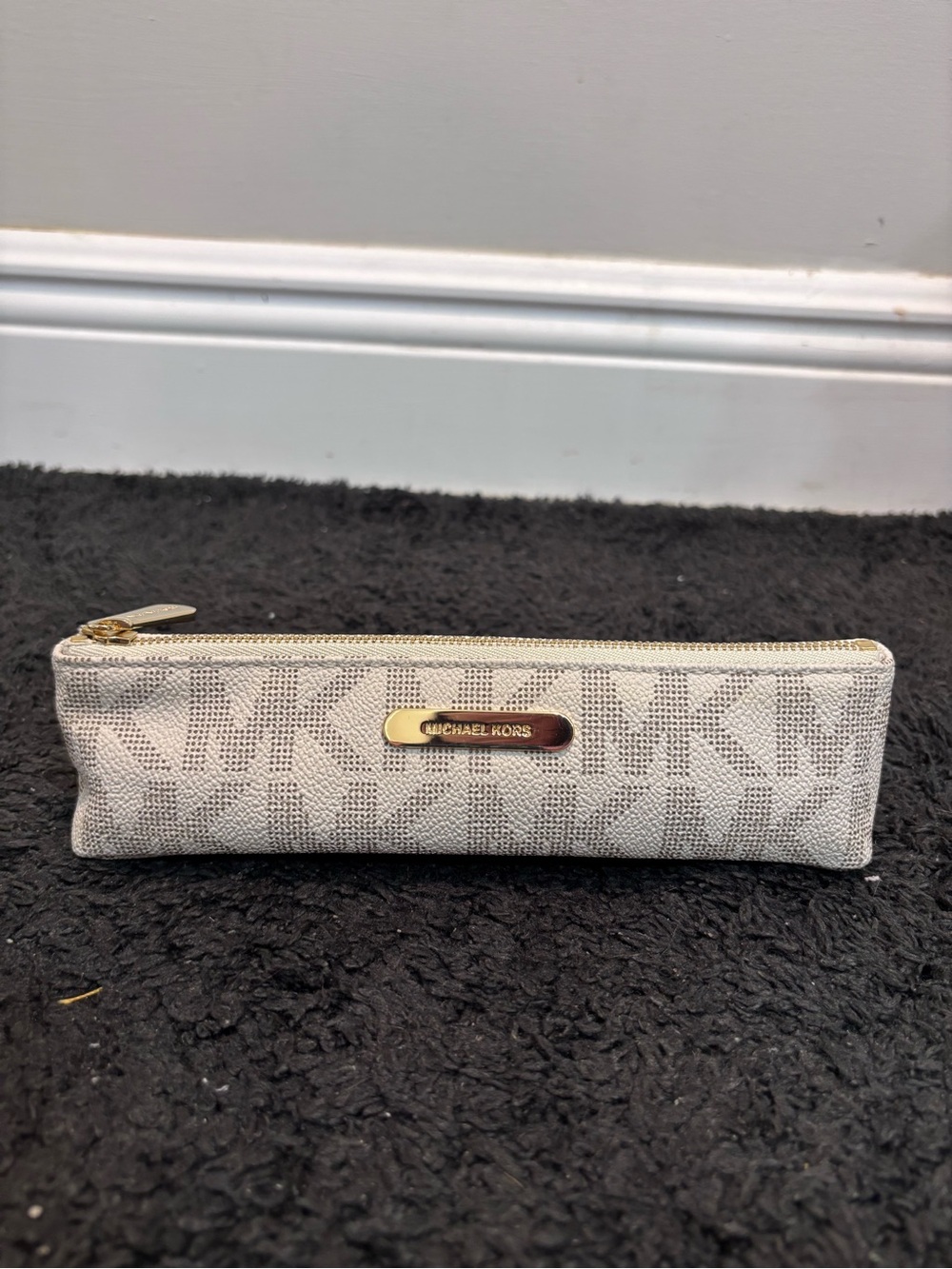 Michael Kors Signature Logo Pencil Case - Vanilla / Gold